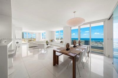 Yacht Club at Portofino Apt #PH3209