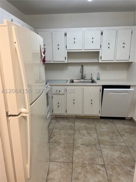 Apartment for rent at Olympus Towers 1609