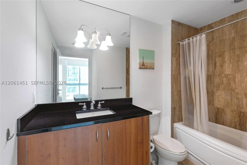 Condo for sale at Met 1 T-2309