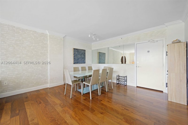 Aluguel de apartamento no Harbour House 334