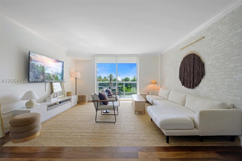 Harbour House Apt #334