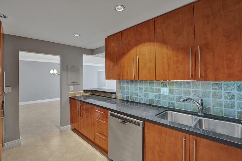 Alquiler de apartamento en Galt Towers 8h