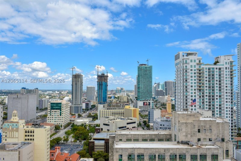 Aluguel de apartamento no Centro Condo 2808