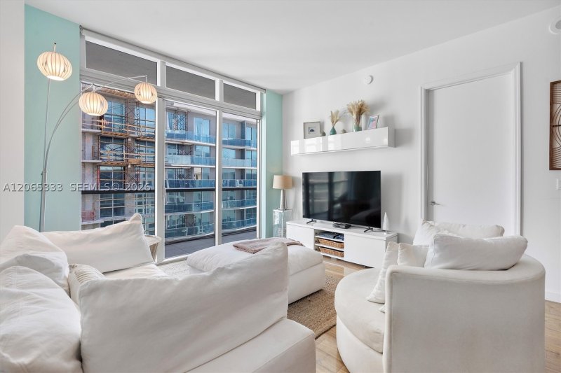Comprar apartamento no 500 Brickell West Tower 4305