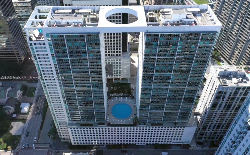 Comprar apartamento no 500 Brickell West Tower 4305