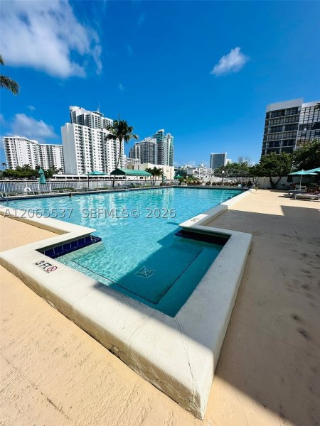 Apartment for rent at Oceanview Park 611