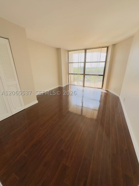 Apartment for rent at Oceanview Park 611