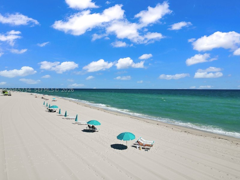 Comprar apartamento en Arlen Beach 319