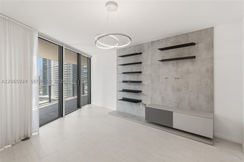 Apartment for rent at Brickell Flatiron 1902