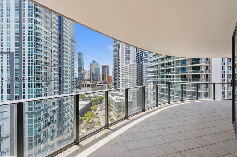 Apartment for rent at Brickell Flatiron 1902