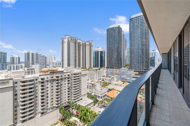 Apartment for rent at Brickell Flatiron 1902