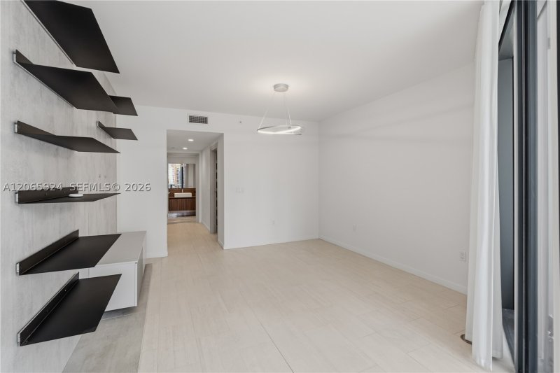 Apartment for rent at Brickell Flatiron 1902