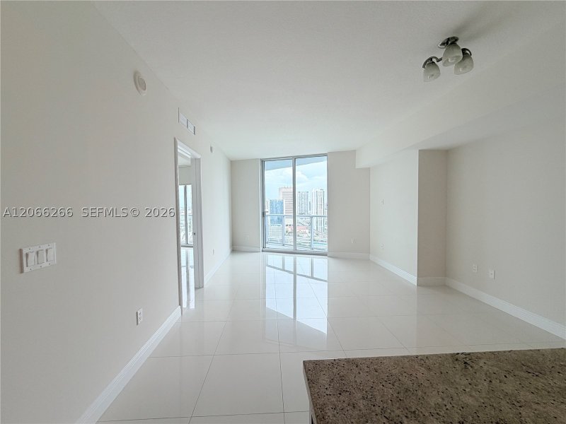 Comprar apartamento no Latitude On The River 3105