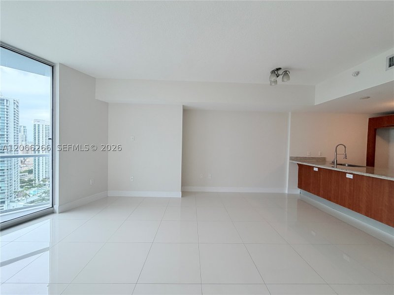 Comprar apartamento no Latitude On The River 3105