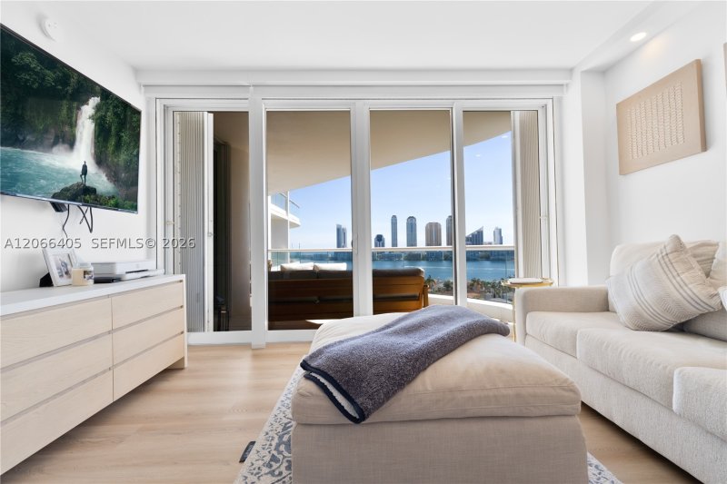 Aluguel de apartamento no 7000 Williams Island 1402