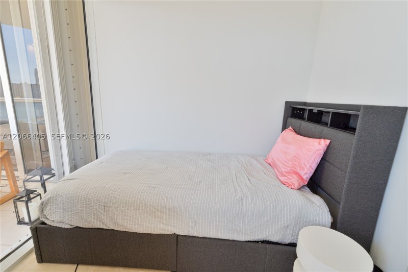 Aluguel de apartamento no 7000 Williams Island 1402