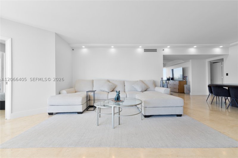 Aluguel de apartamento no 7000 Williams Island 1402