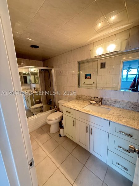 Alquiler de apartamento en Corinthian Condo 7B
