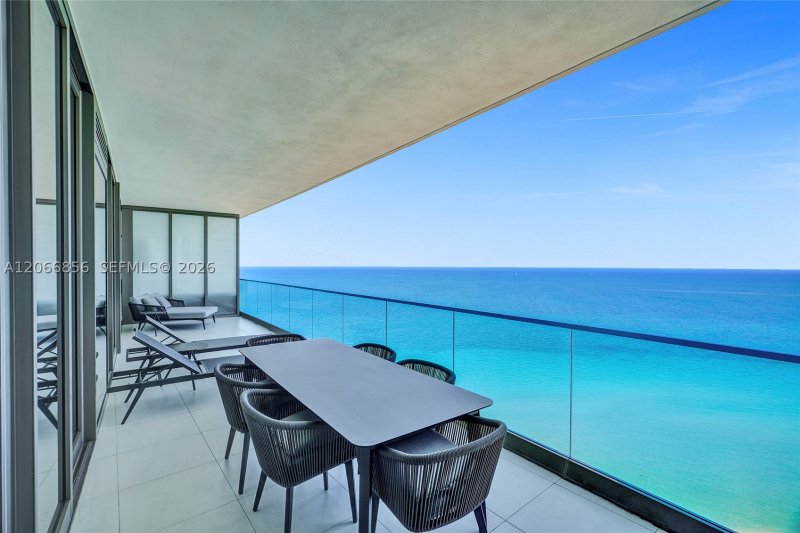 Alquiler de apartamento en Residences by Armani / Casa 2303