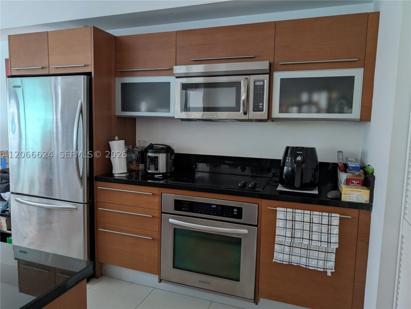 Condo for sale at Vizcayne Everglades On The Bay 808