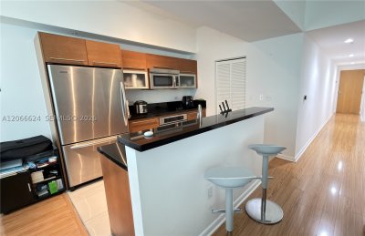 Vizcayne Everglades On The Bay Apt #808