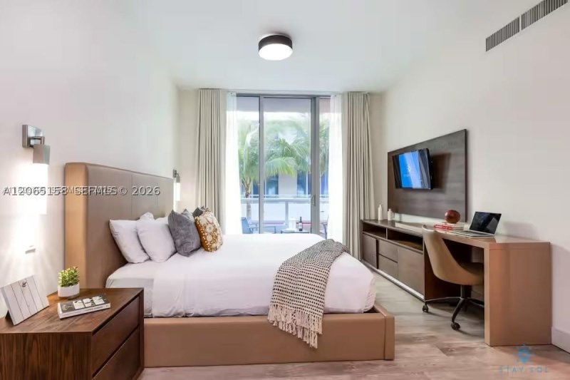 Condo for sale at Costa Hollywood S411