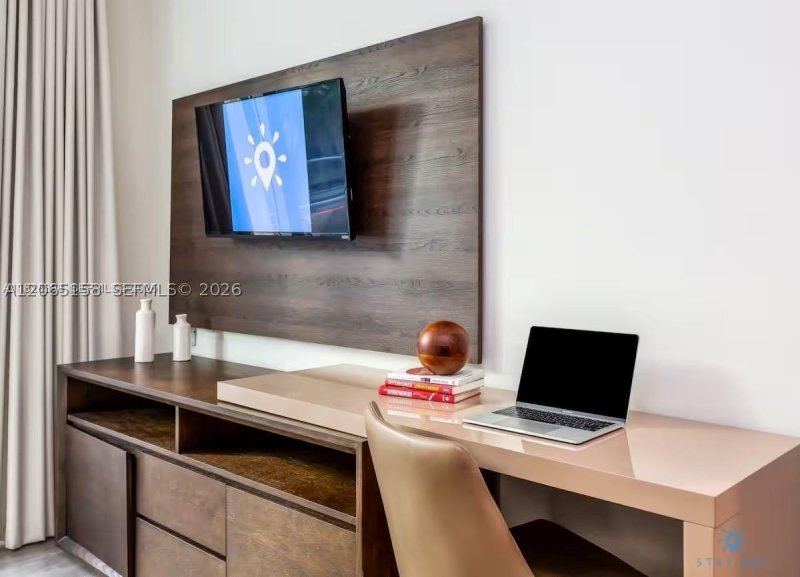 Condo for sale at Costa Hollywood S411