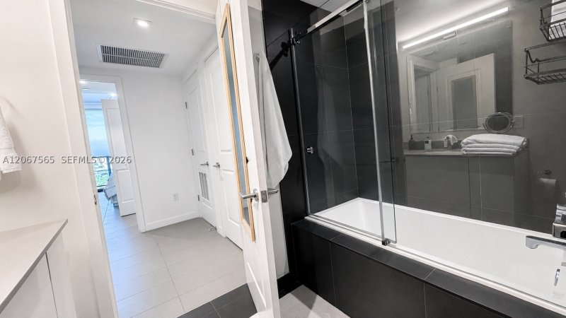 Aluguel de apartamento no Canvas 2512