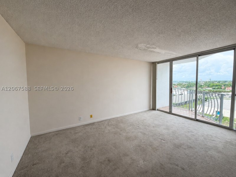 Condo for sale at Grandview Palace 902