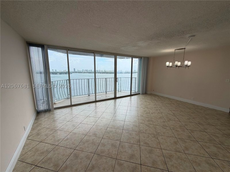 Condo for sale at Grandview Palace 2007