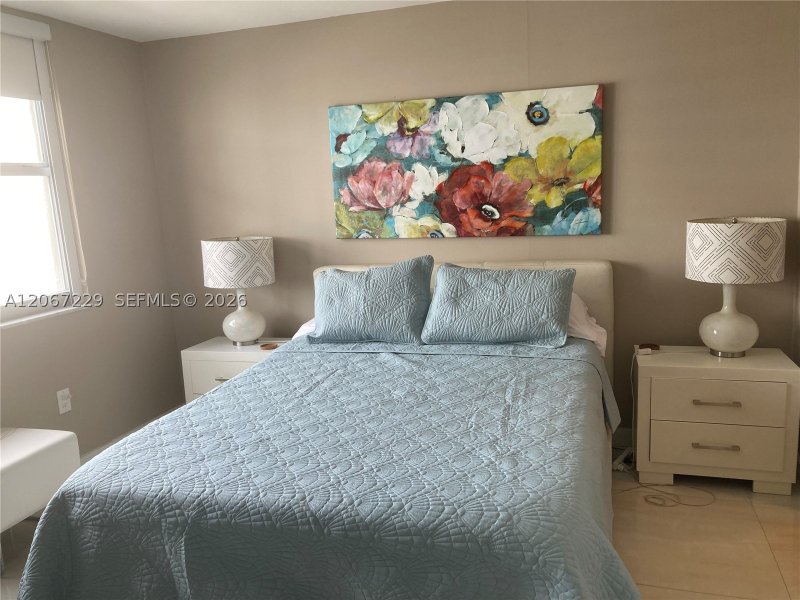 Aluguel de apartamento no Arlen Beach 1003