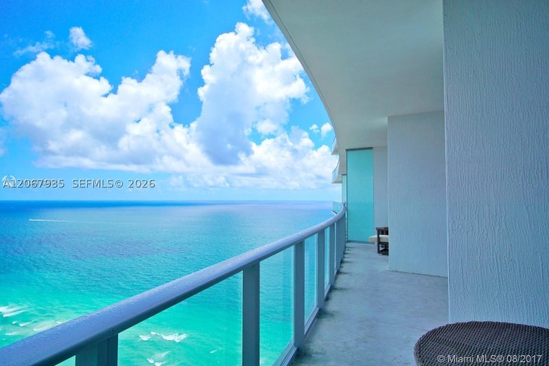 Comprar apartamento no Hyde Beach Resort Hollywood LPH6