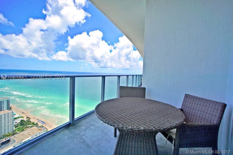 Comprar apartamento no Hyde Beach Resort Hollywood LPH6