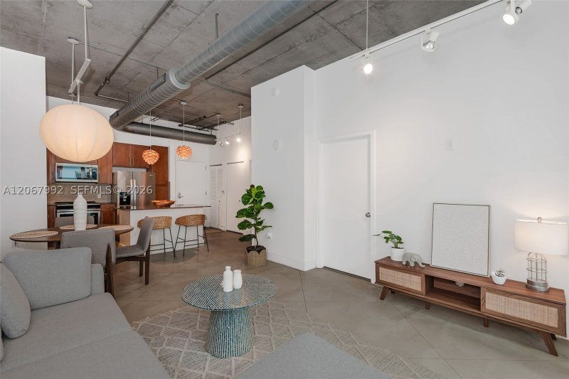 Property photo # 6