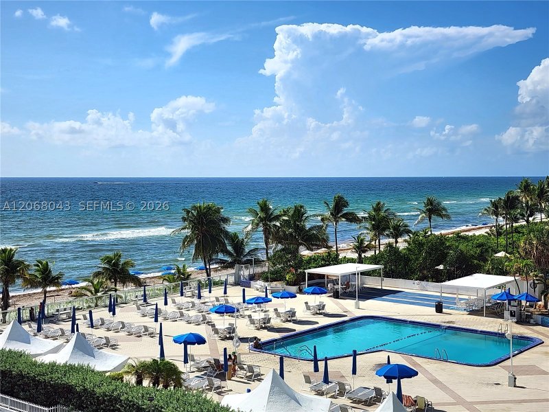 Condo for sale at Parker Plaza Estates 626