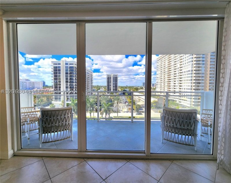 Condo for sale at Parker Plaza Estates 626