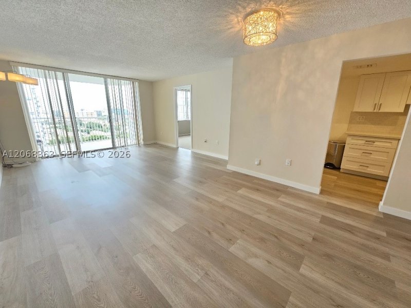 Alquiler de apartamento en Del Prado Aventura 1702