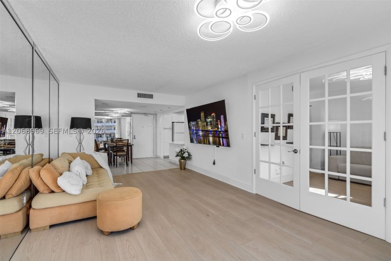 Condo for sale at Manatee 503