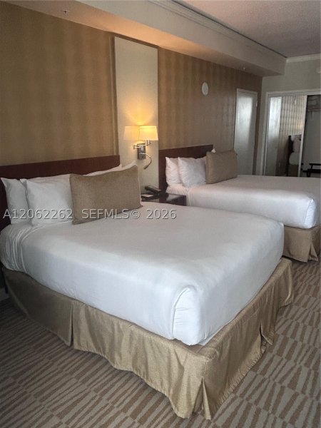 Comprar apartamento no Trump International Sonesta Beach Resort 2206