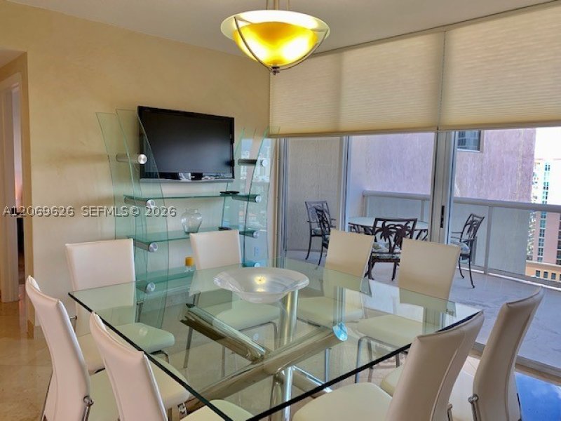 Condo for sale at The Pinnacle 1503