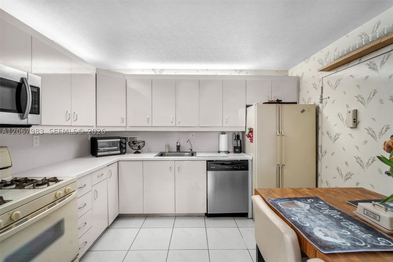 Property photo # 3