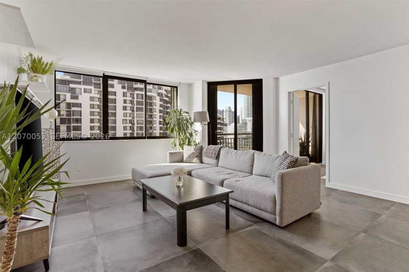 Aluguel de apartamento no Brickell Key Two 1519