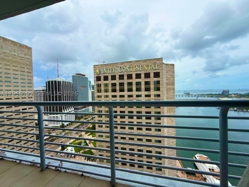Alquiler de apartamento en One Miami West Tower 3408