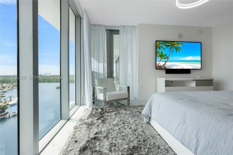 Condo for sale at Parque Towers at St. Tropez 5-1102