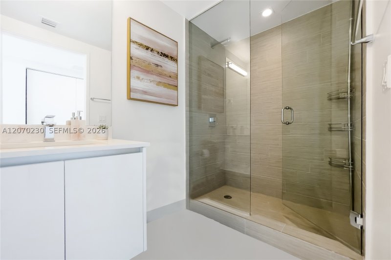 Condo for sale at Parque Towers at St. Tropez 5-1102