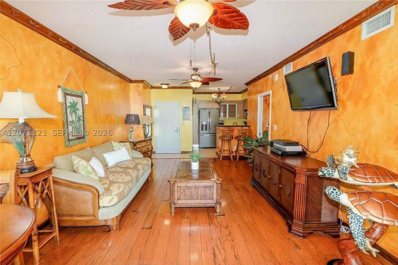 Property photo # 9
