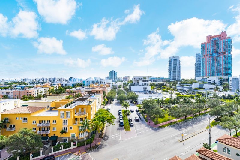 Comprar apartamento no Yacht Club at Portofino 1005