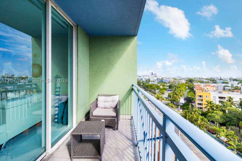 Comprar apartamento no Yacht Club at Portofino 1005