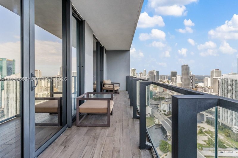 Comprar apartamento no Brickell City Centre Rise 3909