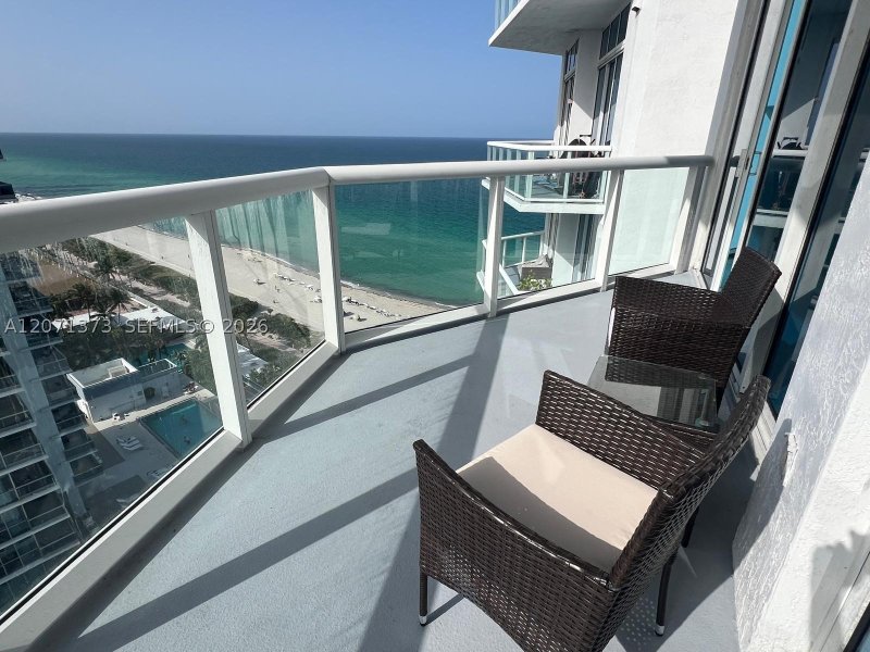 Comprar apartamento no Bel Aire 1801
